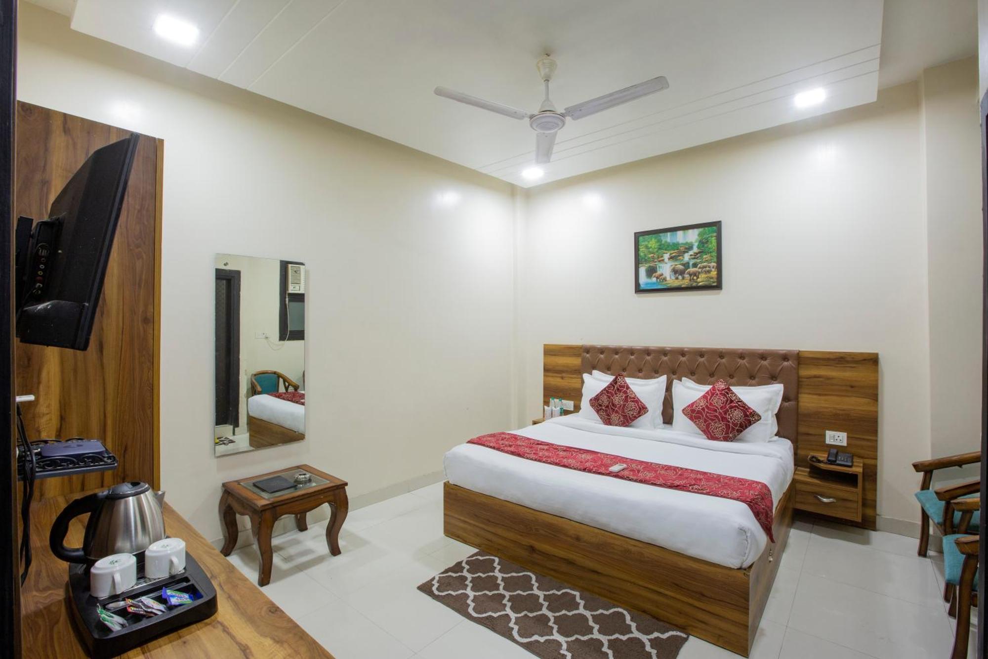 Hotel Nysha Palace Near Igi Airport New Delhi Extérieur photo