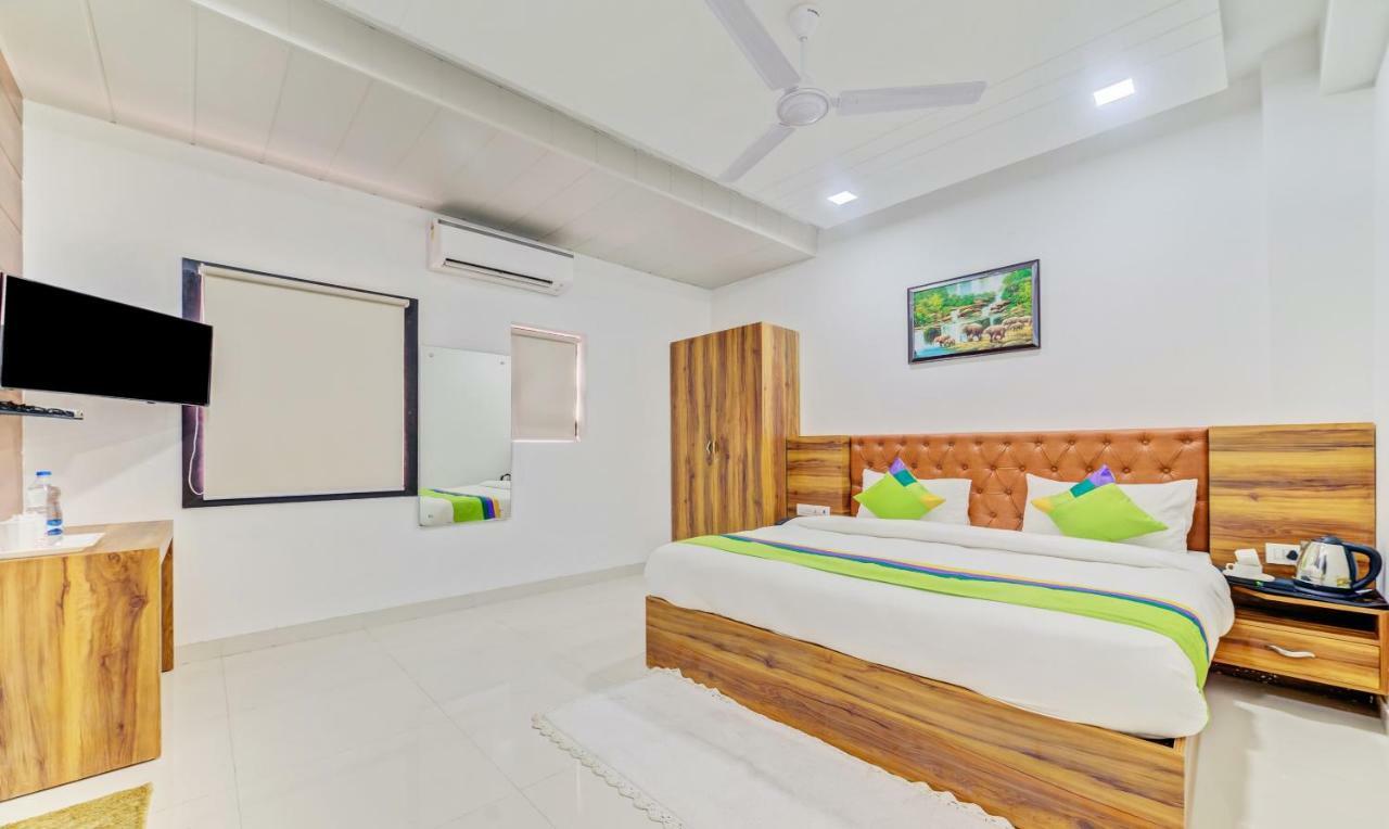 Hotel Nysha Palace Near Igi Airport New Delhi Extérieur photo